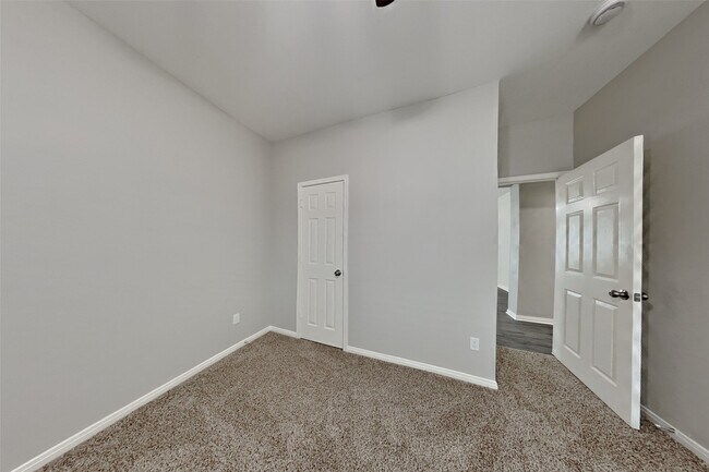 Building Photo - 16510 Barker Ranch Ct