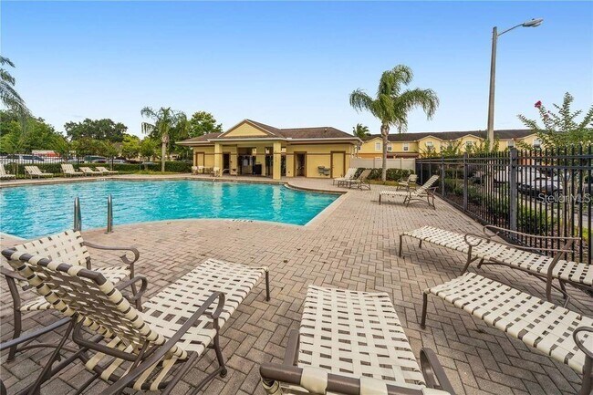 Building Photo - 4175 Shade Tree Ln