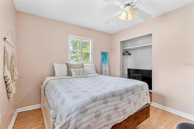 Building Photo - 6190 36th Ave N