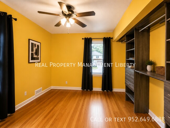 Building Photo - 5201 W 28th St