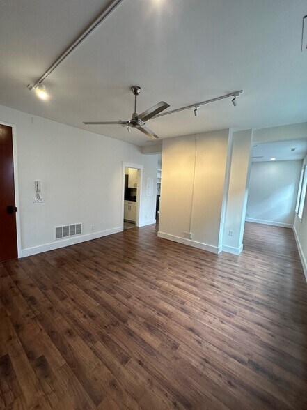 Building Photo - 1400 Elm St