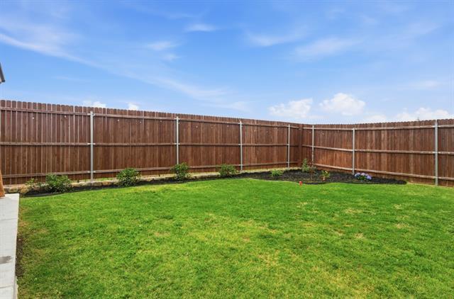 Building Photo - 124 Creek End Dr