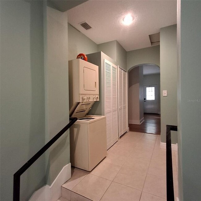 Building Photo - 117 S Clyde Ave