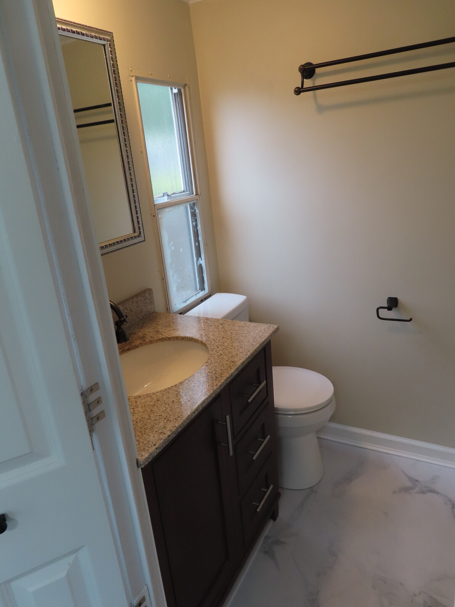 Building Photo - 8911 Pembroke Oak Grove Rd