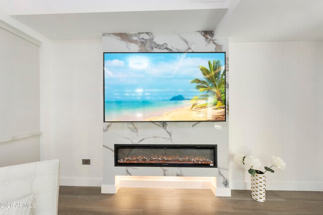 Building Photo - 7161 E Rancho Vista Dr