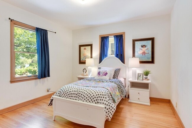 Building Photo - 4509 Laguna Dr