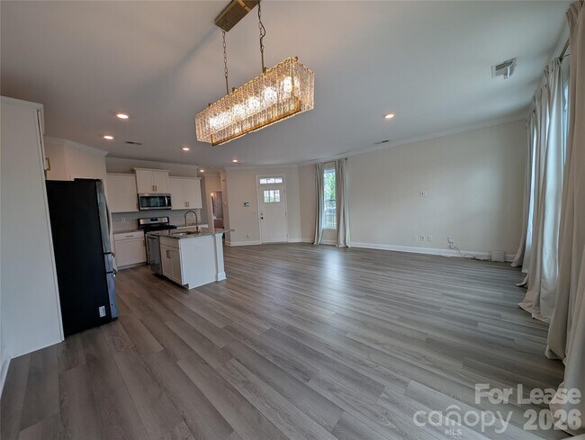 Building Photo - 634 Cypress Glen Ln