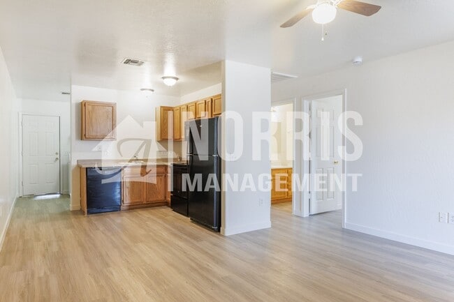 Building Photo - Perfect Duplex in Arizona City