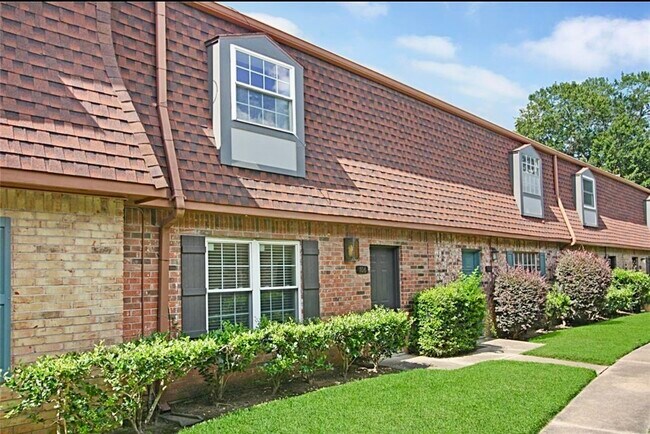 Building Photo - 9303 Hammerly Blvd
