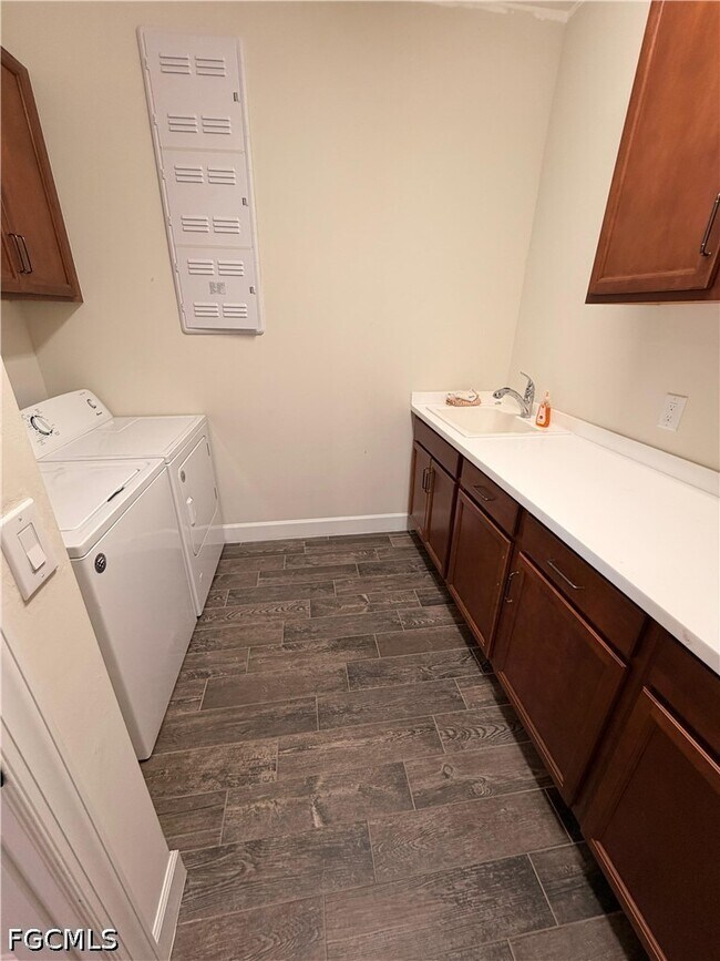 Building Photo - 17624 Silverspur Dr