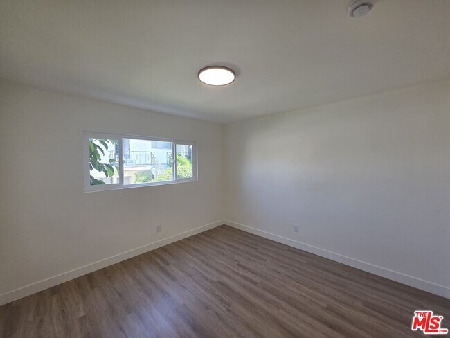 Building Photo - 25226 Loytan St