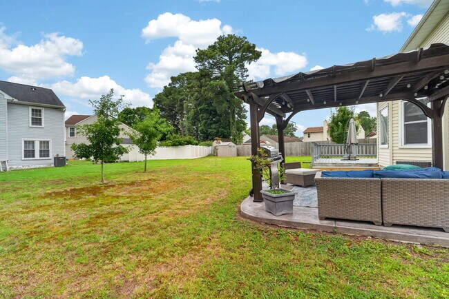 Building Photo - 898 Gunston Ct