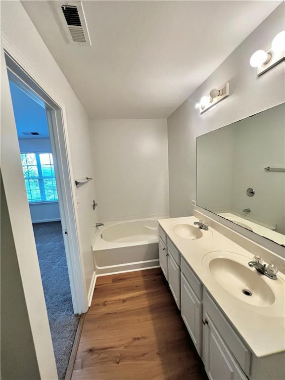 Building Photo - 725 Crestwell Cir