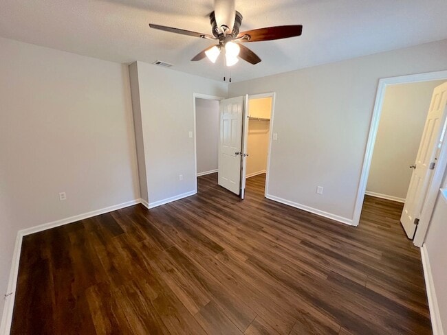 Building Photo - 3 BED | 2 BATH | SCREENED IN SUNROOM | SOUTHSIDE/VERNONBURG