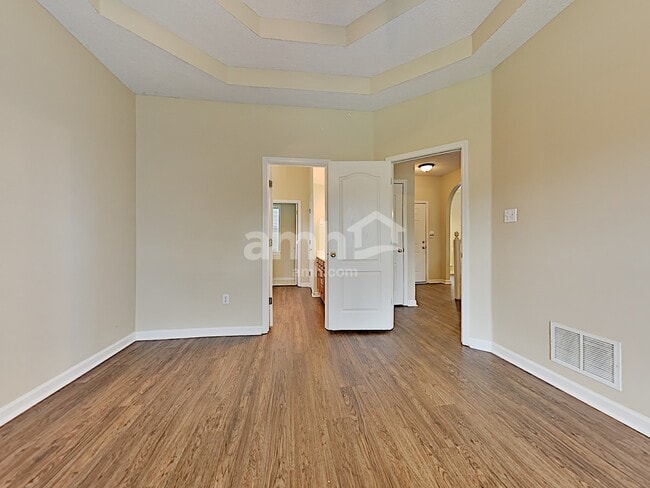 Building Photo - 5633 Michaelson Dr