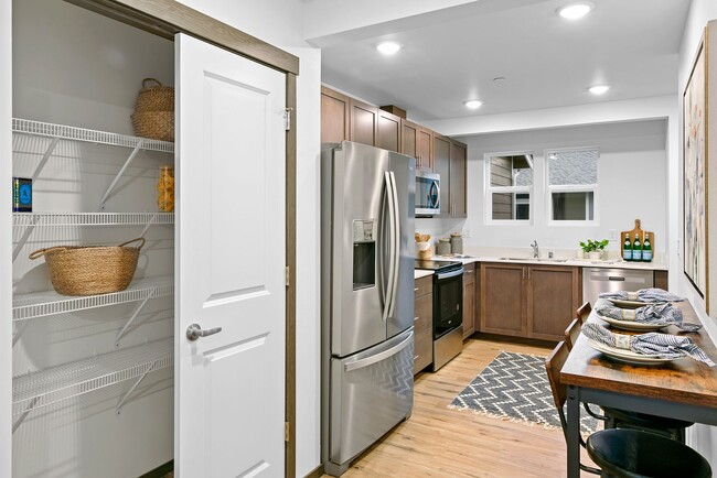 Building Photo - Wintersweet Townhome on Bainbridge Island