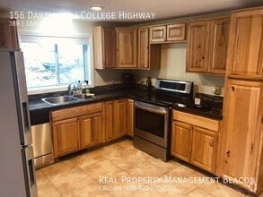 Building Photo - 156 Dartmouth College Hwy