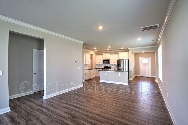 Building Photo - 572 Yellow Fox Rd