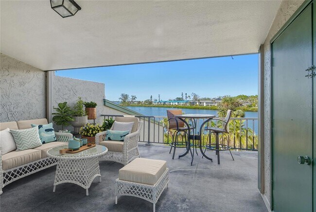 Building Photo - 1601 Bayhouse Point Dr