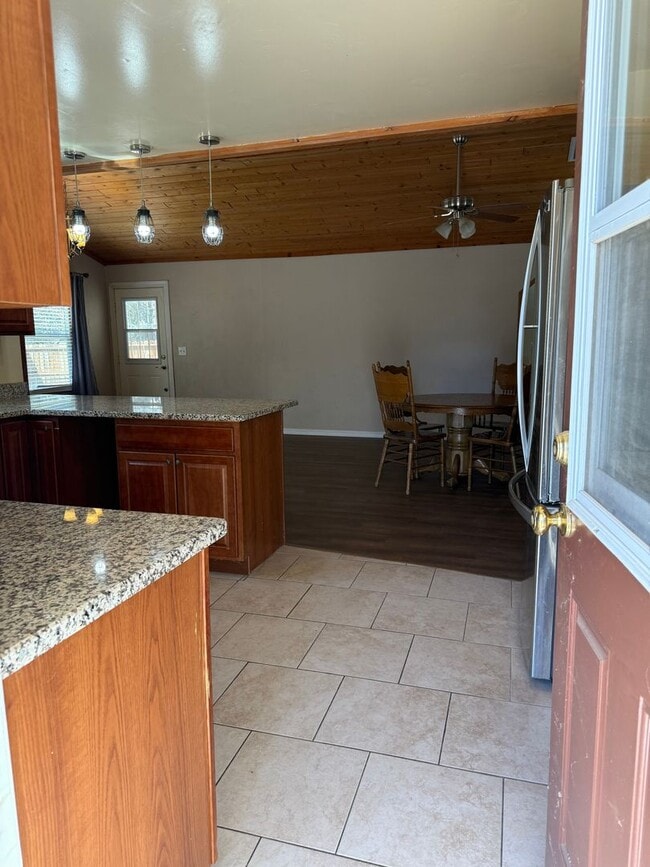 Building Photo - Charming Barndominium Rental with Scenic F...