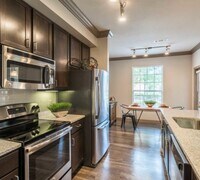 Building Photo - Resort-Style Amenities & $99 App Fee Only!