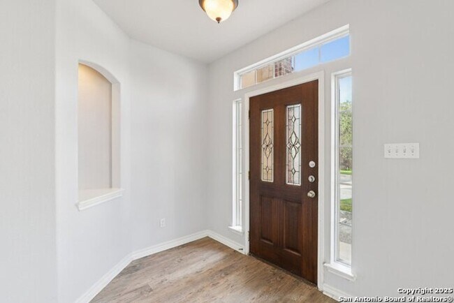 Building Photo - Welcome to your dream home-a stunning 4-be...