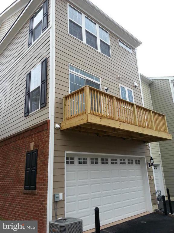 Building Photo - 42692 Tunstall Terrace