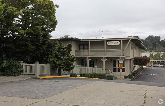 Primary Photo - Riverview Apartments