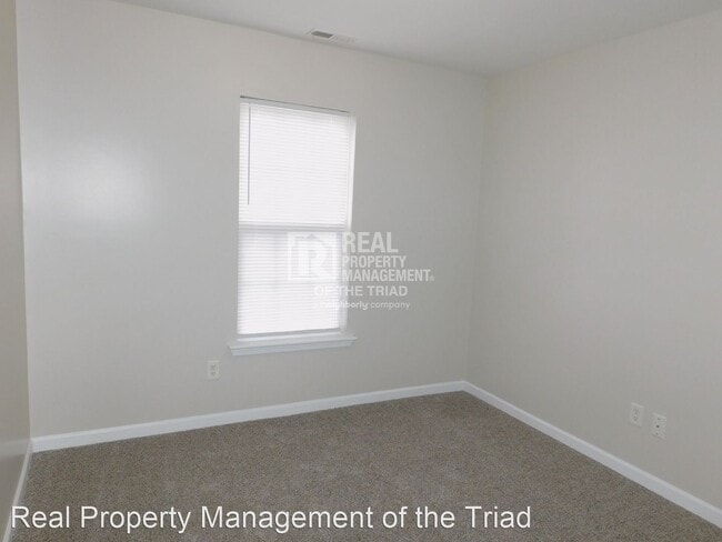 Building Photo - 4 br, 2 bath House - 3211 N. OHenry Blvd.