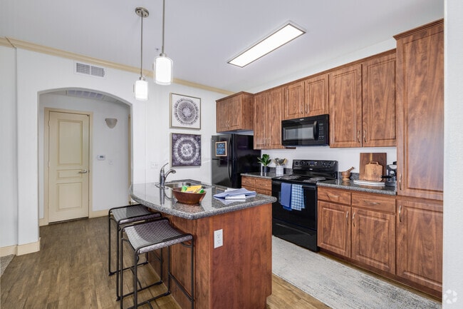 Interior Photo - Trails at SanTan