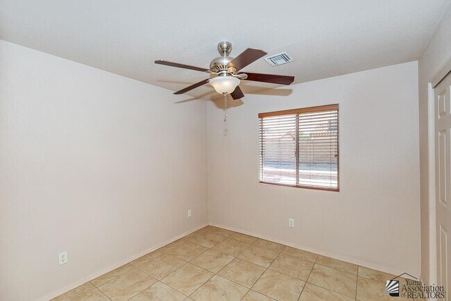 Building Photo - 11149 E 26th St