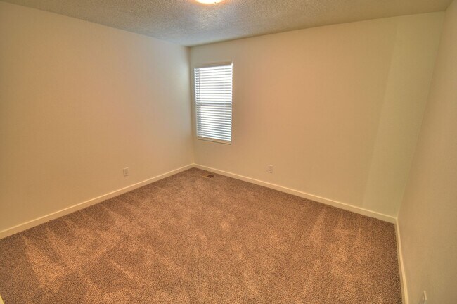 Building Photo - NEW CONSTRUCTION IN THE FAR NE HEIGHTS!!!!!