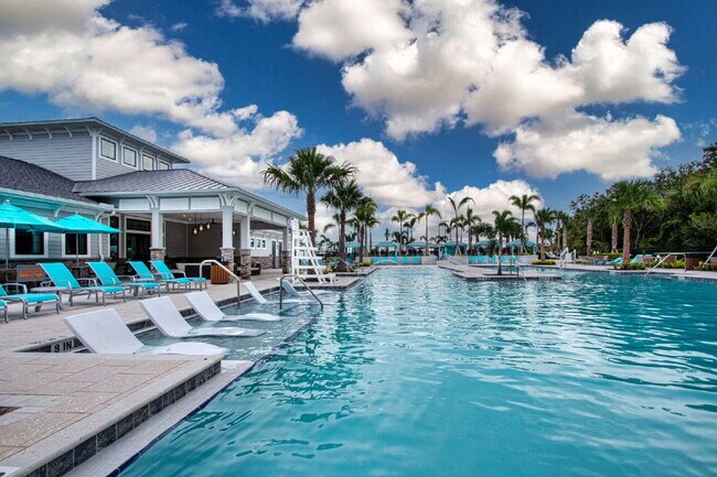 Building Photo - Lakeside Luxury in Parrish - 5 Bedroom BRA...