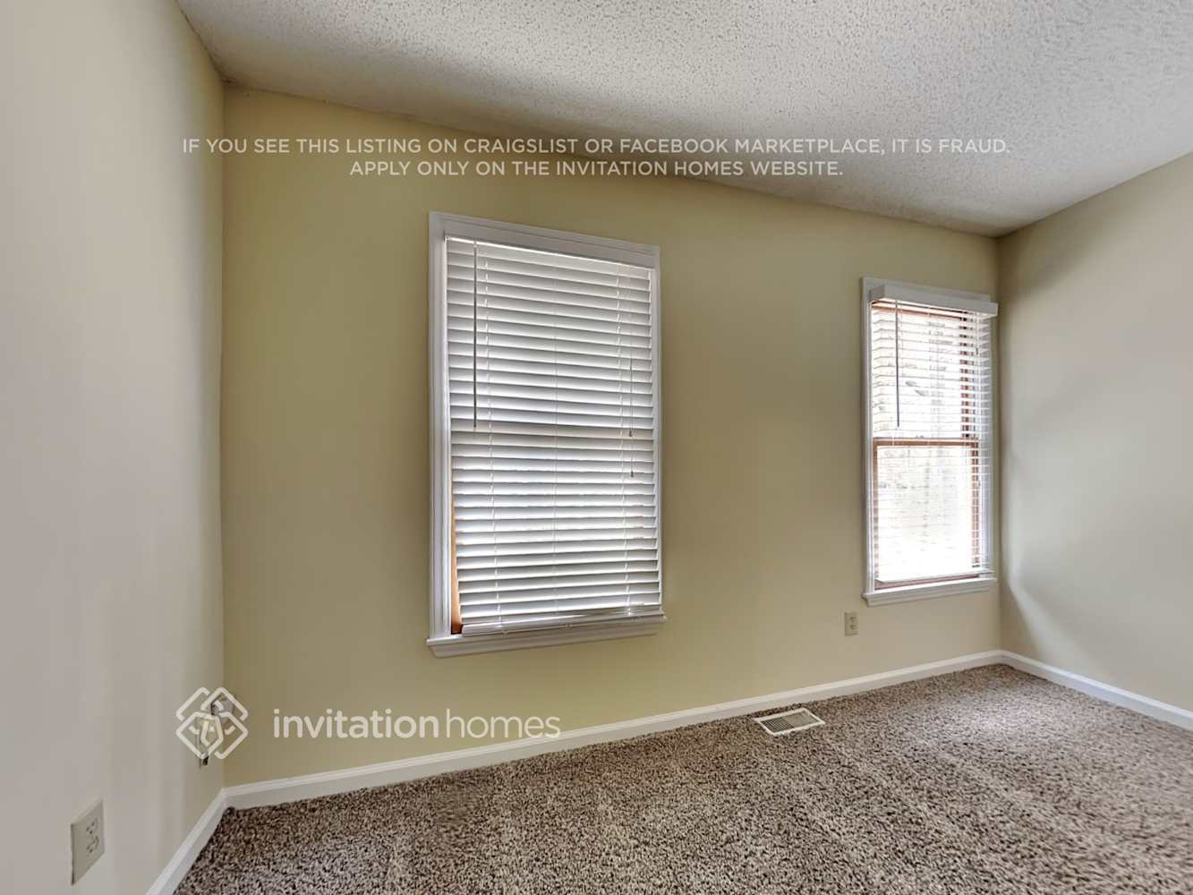 Building Photo - 10621 Northwoods Forest Dr