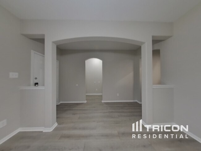 Building Photo - 12303 Kings Garden Ct