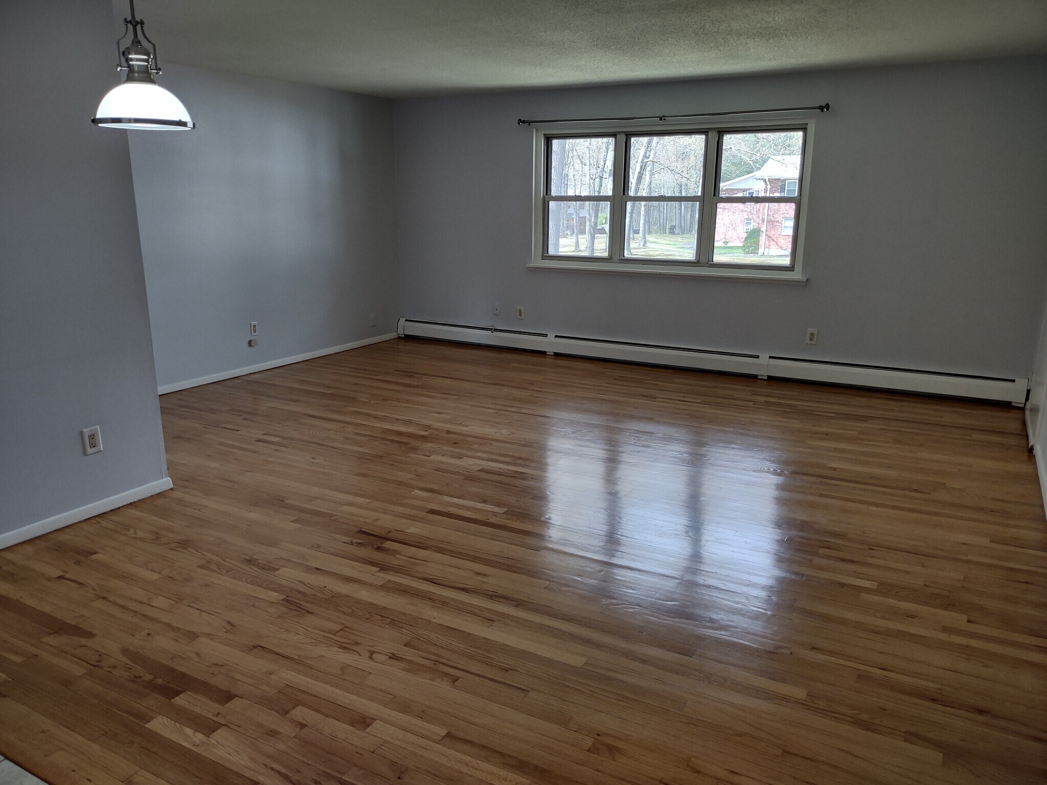 Building Photo - 482 Oak Ave