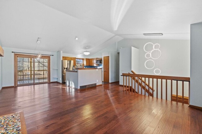 Building Photo - 7885 E Oakbrook Cir