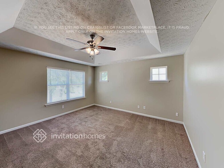 Building Photo - 4612 Legacy Square