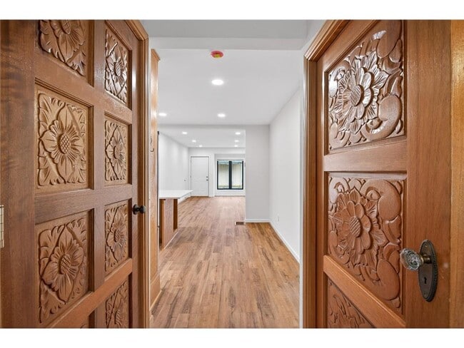 Building Photo - 4437 1st Ave S