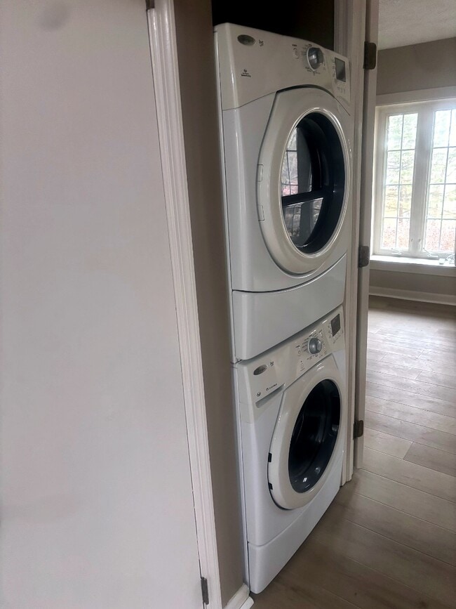 Building Photo - 2785 Tyn Rhos Rd