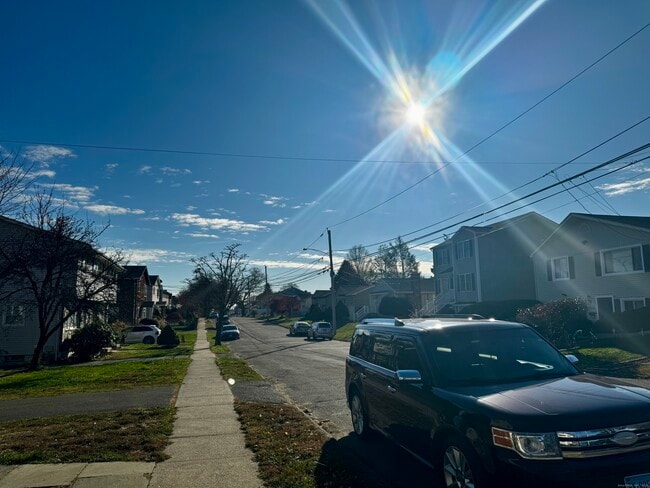 Building Photo - 432 Wiklund Ave