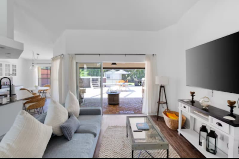 Building Photo - 1190 SW 57th St