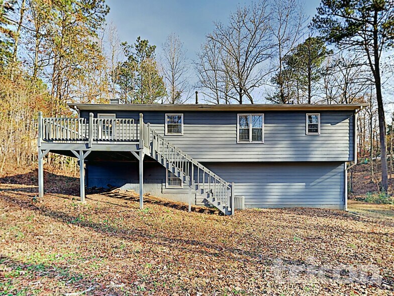 Building Photo - 199 Spring Dr