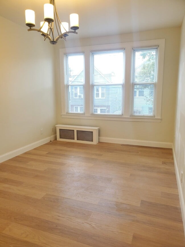 Building Photo - 376 Van Nostrand Ave