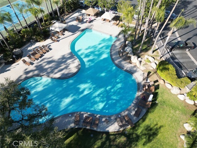 Building Photo - 5540 Owensmouth Ave