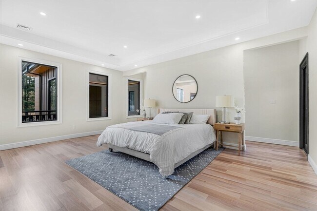 Building Photo - 20 Amberwood Dr