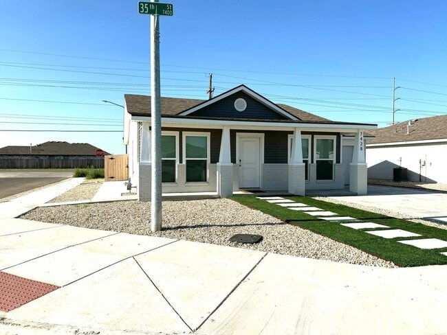 Primary Photo - 7428 35th St