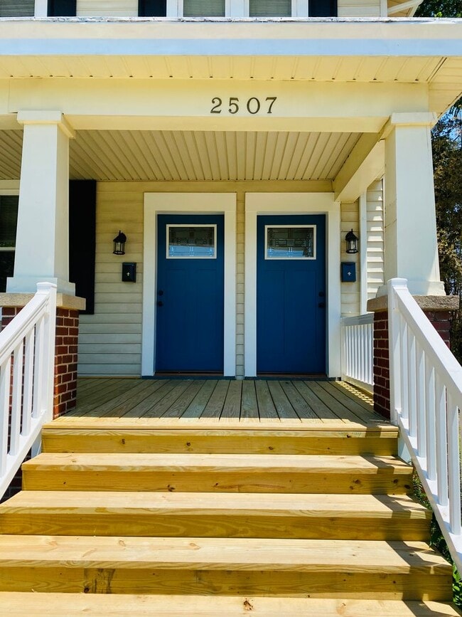 Building Photo - 2507 Seminary Ave