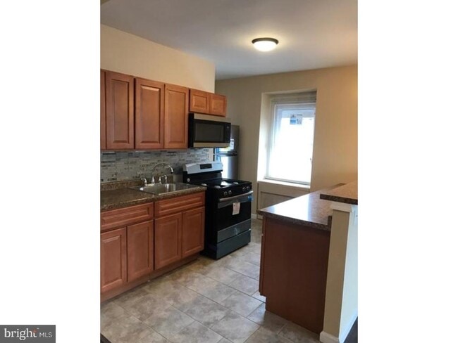 Building Photo - 2011 Stenton Ave