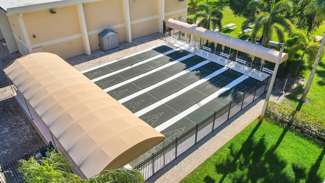 Building Photo - 2515 NE 2nd Ct